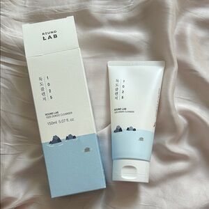 Round lab 1025 Dokdo facial Cleanser